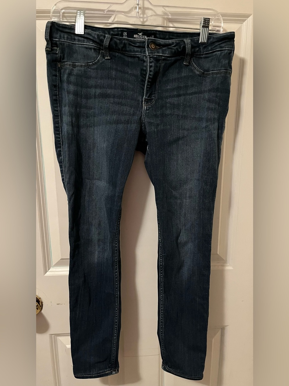 Hollister women’s Slim Straight Dark Blue Jeans